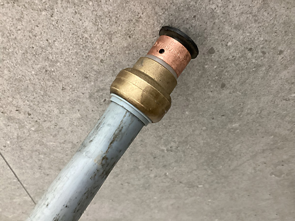 4 f 20mm butylene pipe in PEX fitting adaptor Canberra